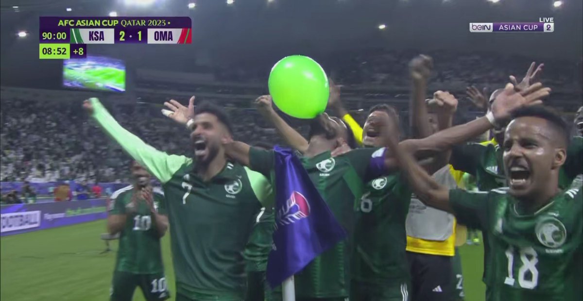 #السعوديه_عمان
الاحتفالية الاجمل من اللاعب الأبرز ، 
مبروك لعشاق الأخضر هذا الإنتصار الكبير 

فوز عنوانه ( مروح البليهي ومهارة غريب)