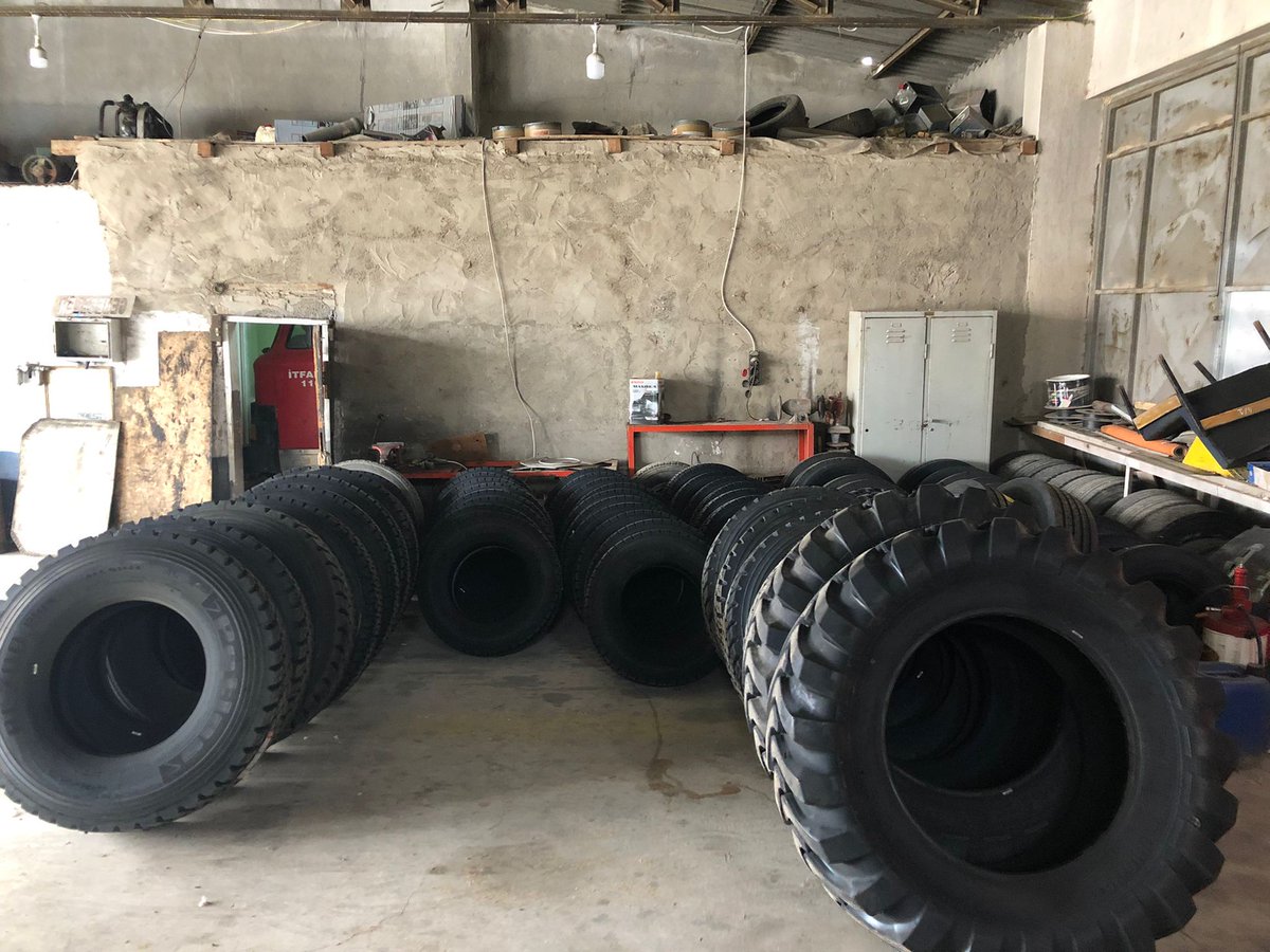 Belediye araçlarımız ve 7 yolcu otobüsümüz için DMO'dan sipariş ettiğimiz kış lastiklerimiz pazartesi günü geldi. Araçlarımızın bakımınıda takip ediyoruz.Şoförlerimize trafik kurallarına mutlak şekilde uyulması talimatı verdik. Vatandaşlarımızın güvenli seyahat etmesi önceliğimiz