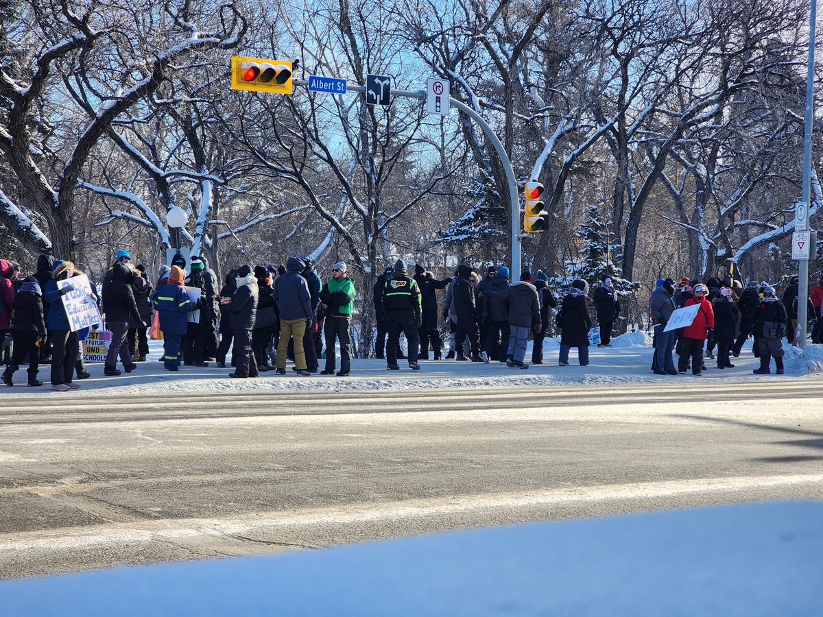 Nice crowd out to tell Scott Moe we don't like his bargaining style