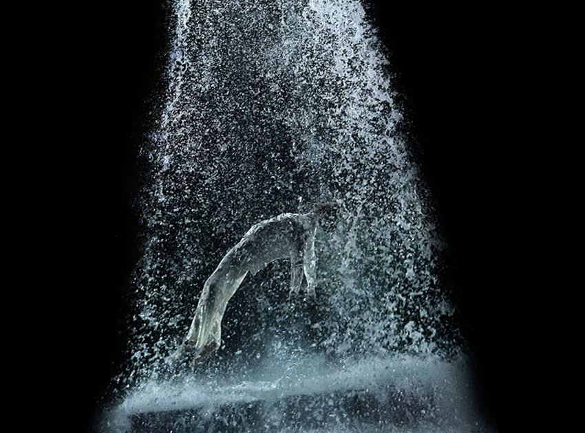 AestheticaMag's tweet photo. #InsightOfTheDay Bill Viola

"Art is, for me, the process of trying to wake up the soul. Because we live in an industrialised, fast-paced world that prefers that the soul remain asleep." https://t.co/xHxXmyLD8T