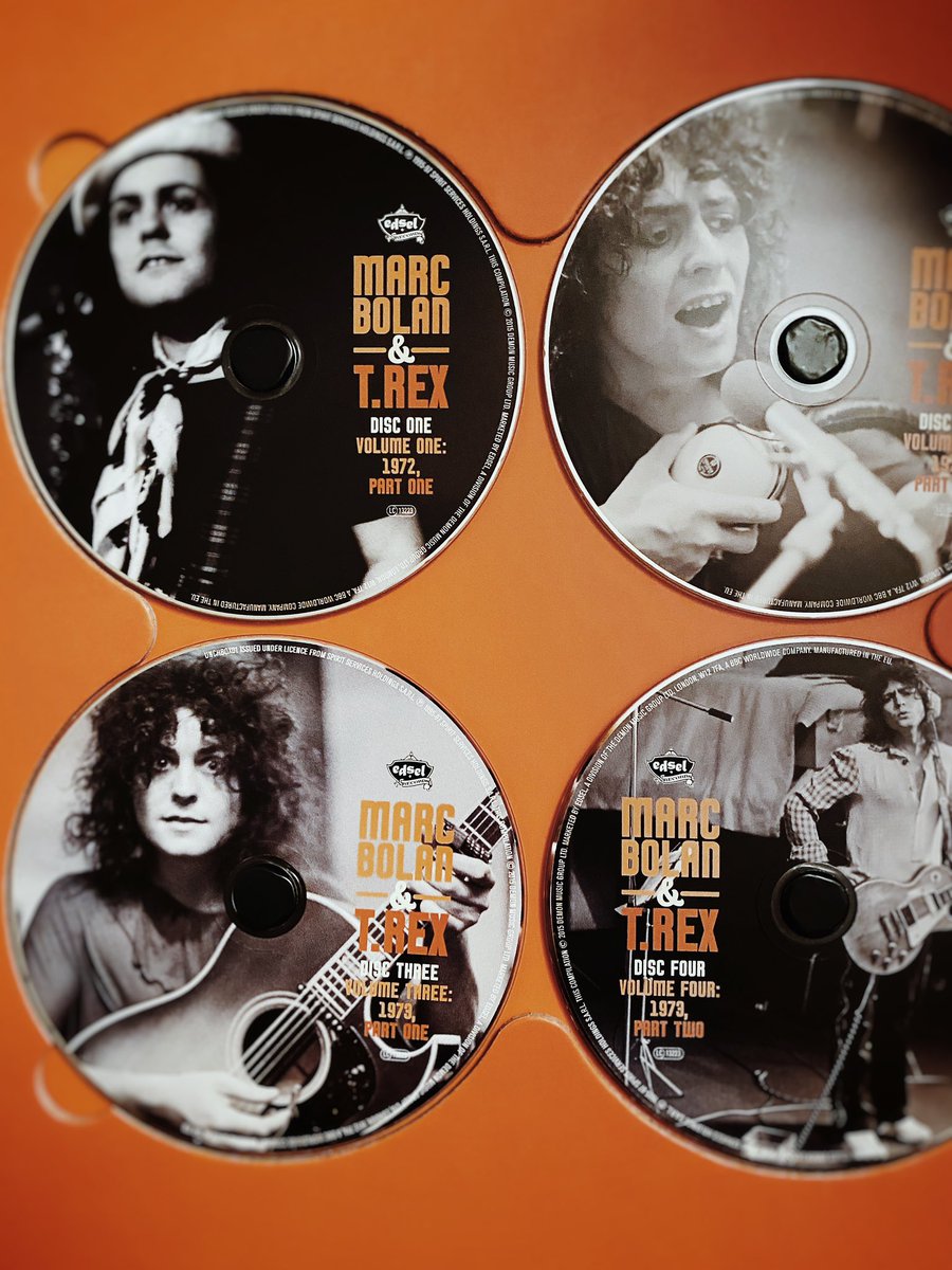 BoppingElf77's tweet photo. JUST GOT THIS BABY! 💜✨
#MarcBolan #TRex #Demos #Outtakes #Music #DeluxeBox #70s https://t.co/AOp1wrwZny