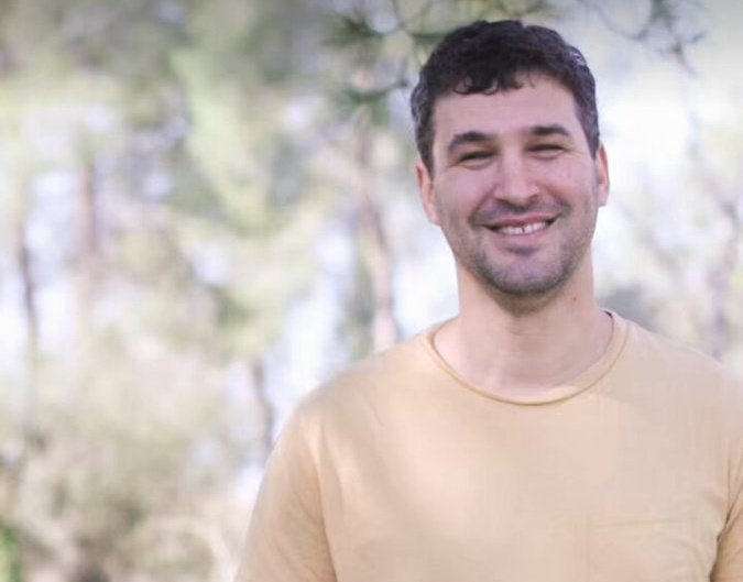 ממשלת ישראל הפקירה עד שבעה באוקטובר, ממשלת ישראל הפקירה בשבעה באוקטובר, ממשלת ישראל הפקירה מאז שבעה באוקטובר. הדם על הידיים של ממשלת ישראל