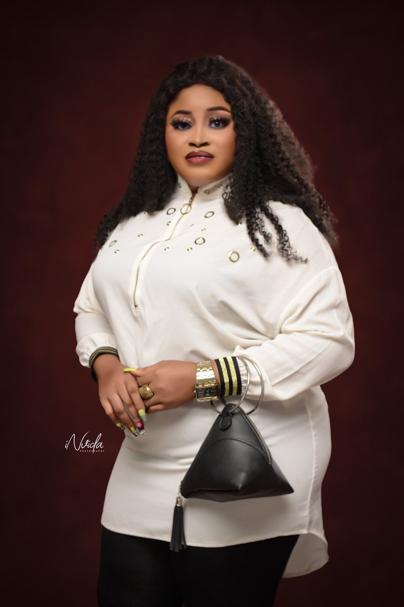 iNvidastudios's tweet photo. Throwback Tuesday.  Our collection of Studio shots  dating from 2022 till date. Cryatal clean imagery is our winning style. Events | Moments | Lifestyle | Fashion

@ndekekwe @alexottiofr @PeterObi @NigeriaInfoPH @InvidaPortraits @sellitinPHnow @phsabithetin 
#LoveIslandAllStars https://t.co/P0ABhH2WPl