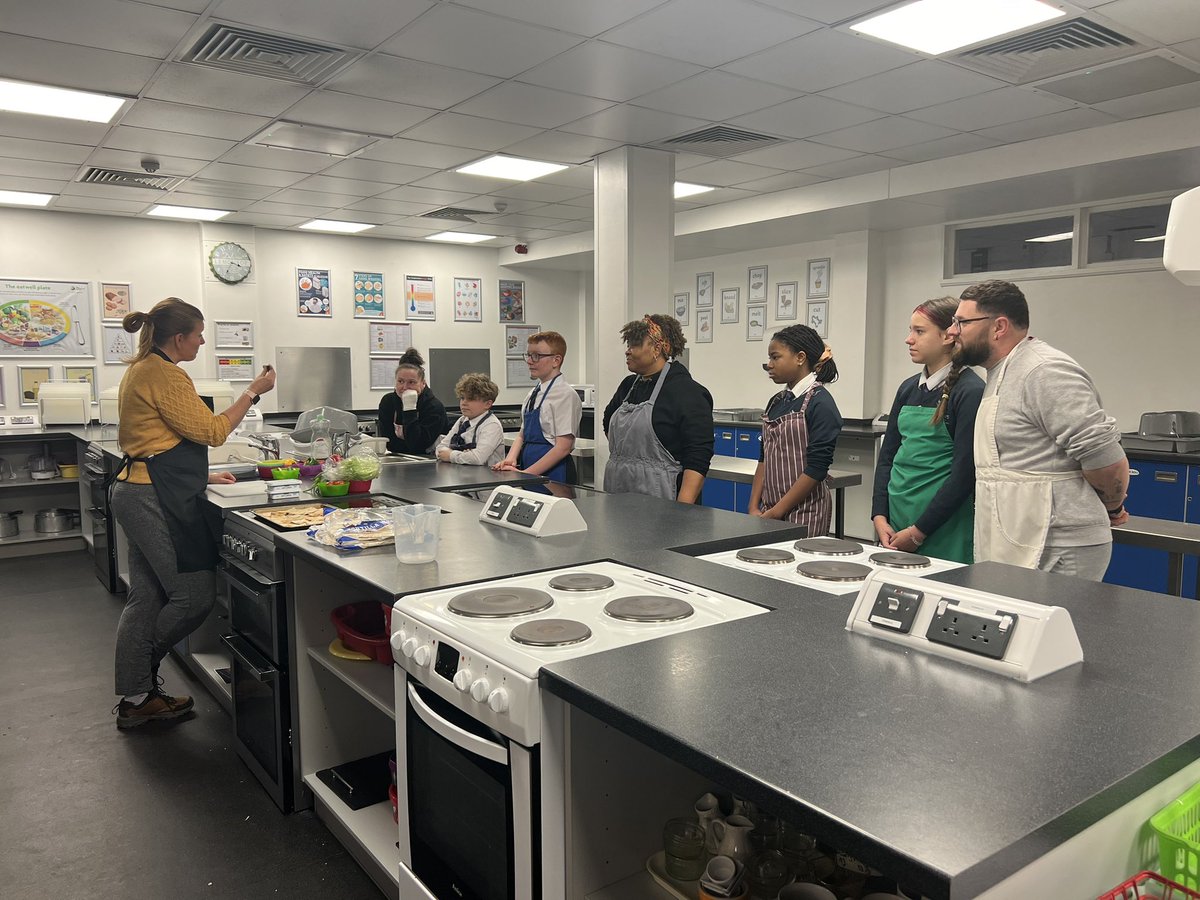 hapiCymru tweet media