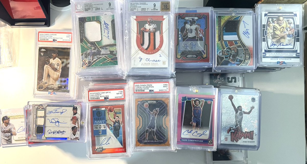 MASSIVE sale going on tonight. Posting a ton of stuff. All prices will be shipped. This won’t be a stack sale, everything will be purchased directly.

Starting around 8 PM and moving forward from there!

Let’s have some fun🔥

RT to get $10 off anything grabbed tonight 🤝