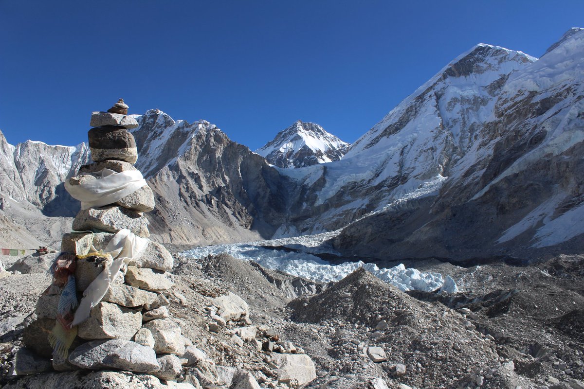 Simstr's tweet photo. BC Everest, můj splněný sen ♥�� #everest #basecamp #nepal #himalaya #adventure #nofilter https://t.co/jJO2no9fA6