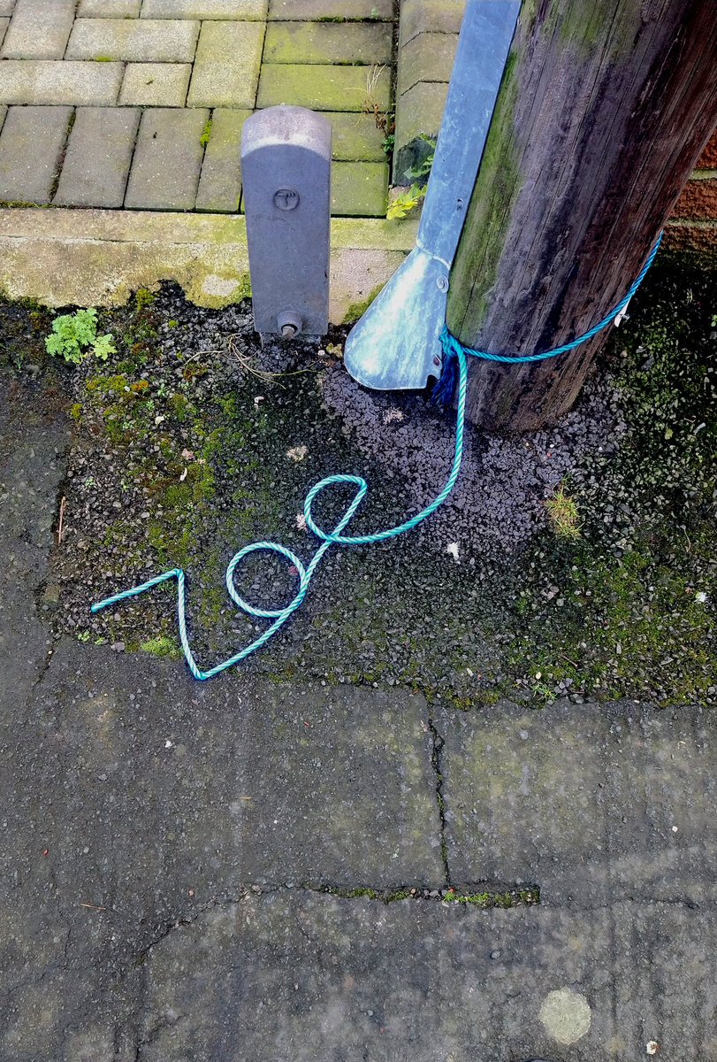 thatsafineidea's tweet photo. @zoelaughlin Would you believe what I spotted on the pavement! Blue string from Hades #hadespolypropylene #bluestring https://t.co/VElsL2sksH