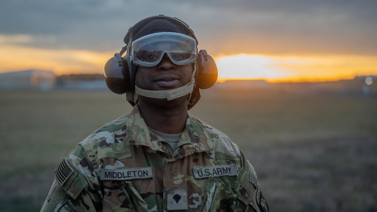 USArmyWHC's tweet photo. The #Soldiers of the @101stAASLTDIV have made the 500-mile trip to JRTC and Fort Johnson to start air assaulting into their training mission!

#Readiness #BeAllYouCanBe #ArmyTeam @USArmy https://t.co/k7ztyYxNBM