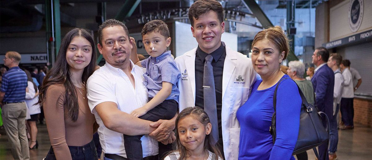 Through the health related challenges his family faced, Justin Perez, a first-year medical student at MCW, would find himself on the path to a career in #medicine that would begin with opportunities provided by MCW's Pathway Programs. Learn more: mcw.edu/mcwknowledge/m…