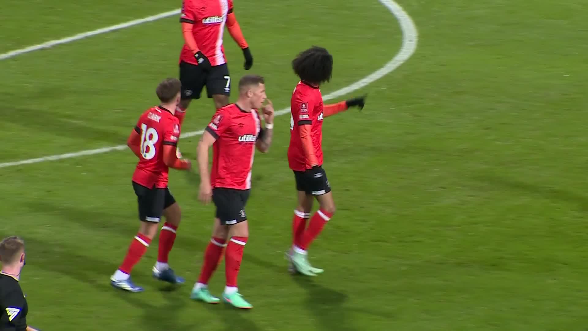 The footwork 👌A flash of brilliance from @LutonTown's Tahith Chong ✨#EmiratesFACup