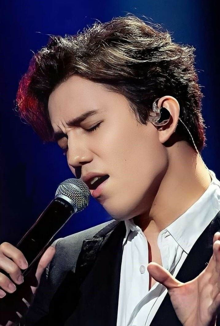 Juntos_Dear65's tweet photo. @LorenaLiu11 @dimash_official Siempre me haces emocionar con tus letras, gracias por compartir tus sentimientos.💫🌟
DIMASH VOICE OF KAZAKHSTAN  

#ElAmorEnTi 
#DimashOnYouTube https://t.co/cTd9agUvOo