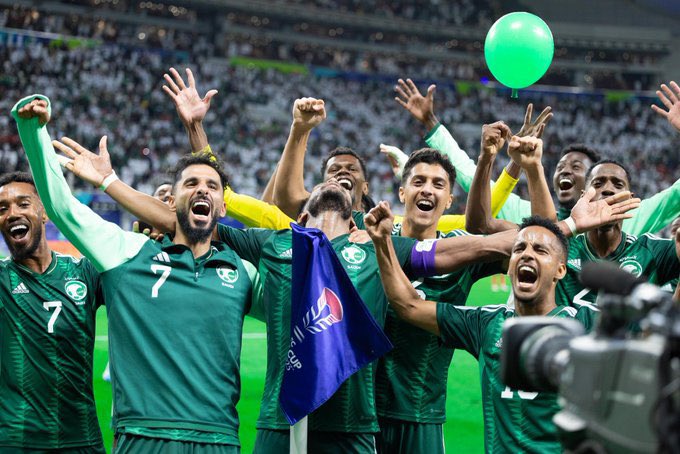 ثاني إيموجي هو رد فعلك وقت كسب منتخبنا الوطني 🇸🇦 ؟.