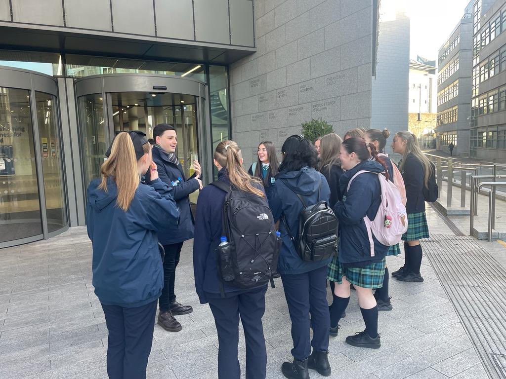 stpaulsg's tweet photo. Fifth Years had a wonderful time in @tcddublin yesterday with Inspiring the Future Ireland.  Thank you to Ms King and Ms Fleming for organising! @AccessTCD @ITF_Ireland #SchoolsofDistinction #PathwaystoCollege https://t.co/oYahaHPTzL