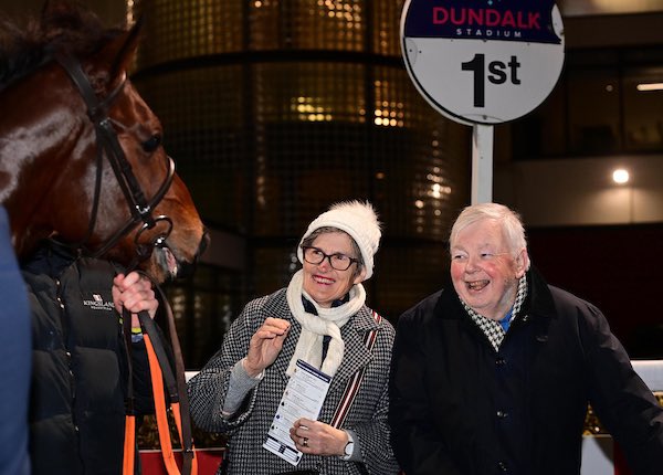 Perfect Judgement lands the feature race at @DundalkStadium this evening in the hands of @cianmac01. Many thanks to a Top Team and congratulations to winning owners Alex Zevenbergen, @ShamrockTBS and @HoStud 🏆🚀