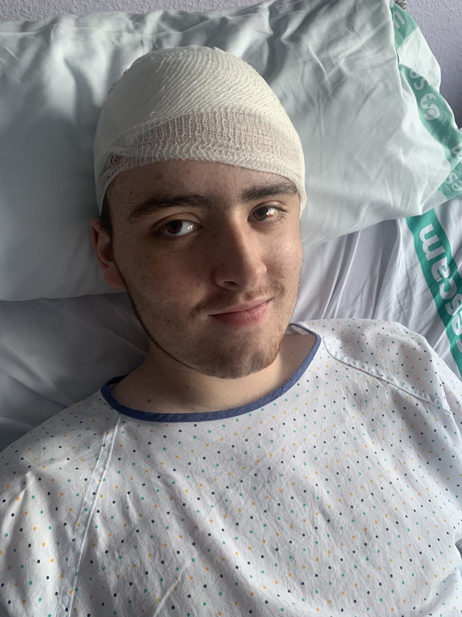 En 2023 me diagnosticaron un tumor cerebral, me operaron, y sinceramente pensaba que nunca saldría de ahí.
A día de hoy puedo decir que estoy al 100% recuperado. 
NUNCA perdáis la esperanza
NUNCA os rindáis ❤️‍🩹