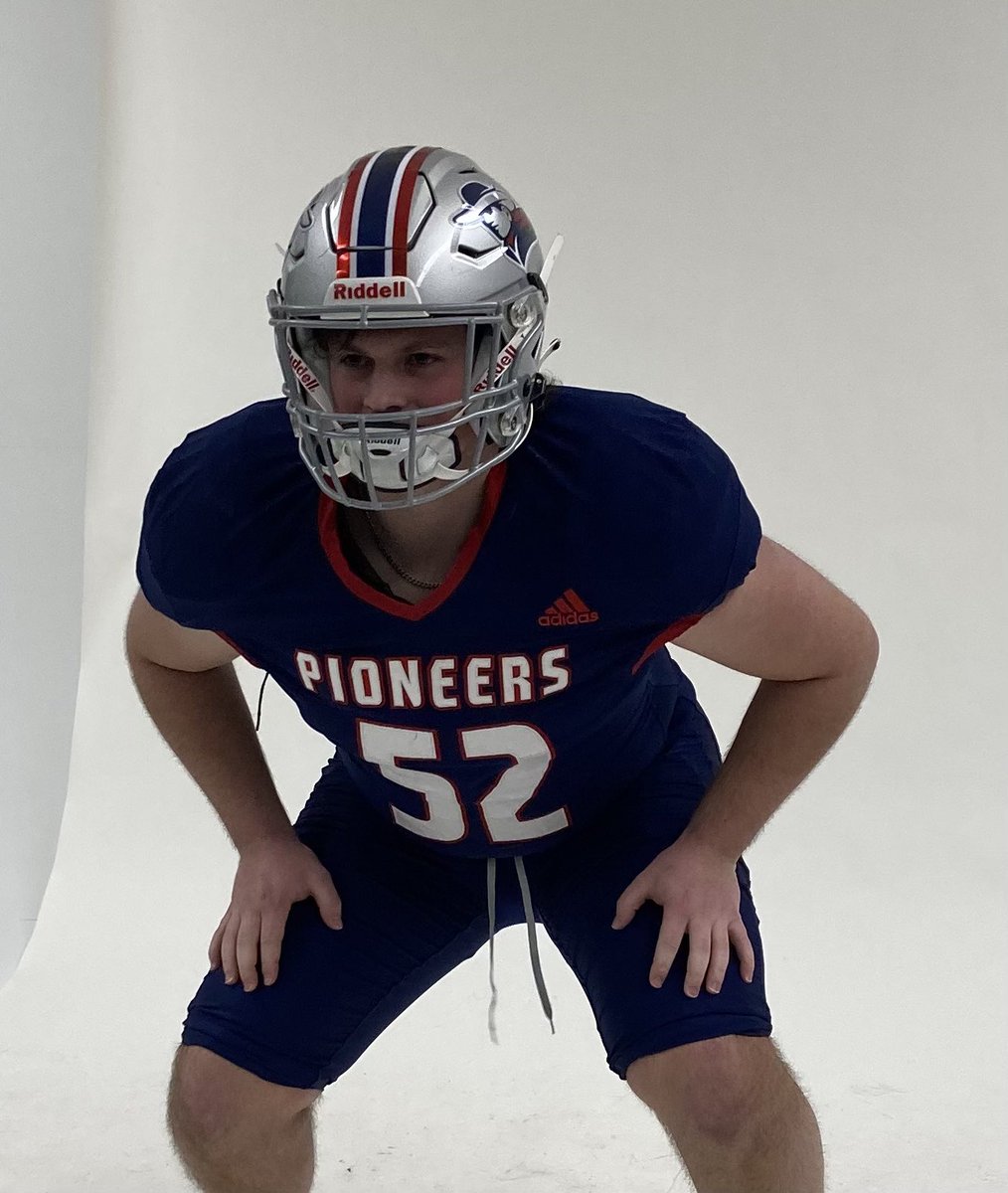tylerjlemen12's tweet photo. Thank you @CoachHansen_ @ITS_COACHTAE and all the @MNUFootball_ staff for a great OV and a scholarship offer to play ball at the next level! #GoPioneers #KeepWorking
@CoachReedLive @BrendanThompsn @PDeliverance @COACHDC https://t.co/zTIg8mjMnJ