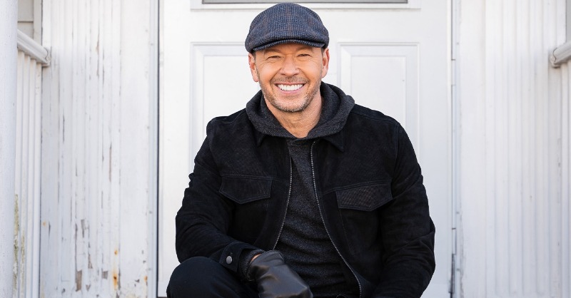 CleanFuelsAA's tweet photo. We are excited to have actor &amp; Boston native @donniewahlberg join us in promoting @MyBioheat in the Northeast. Learn how you can make the switch to a cleaner, more sustainable heating option today by visiting https://t.co/Y5pFfVfvA0. #bioheat #biodiesel #BetterCleanerNow #USSoy