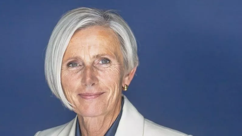 F_Desouche's tweet photo. Marie-Hélène Thoraval, maire de Romans sur la conférence de presse de Macron : "J'ai entendu le prénom Nahël, je n'ai pas entendu parler de Thomas"
https://t.co/I5bWwqjLBs https://t.co/i8WxLKs08e