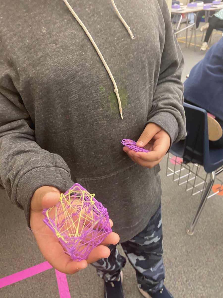 Zannetechnology's tweet photo. We had so much fun learning with our 3D pens in the #STEAM lab https://t.co/VqkhSWOiMy