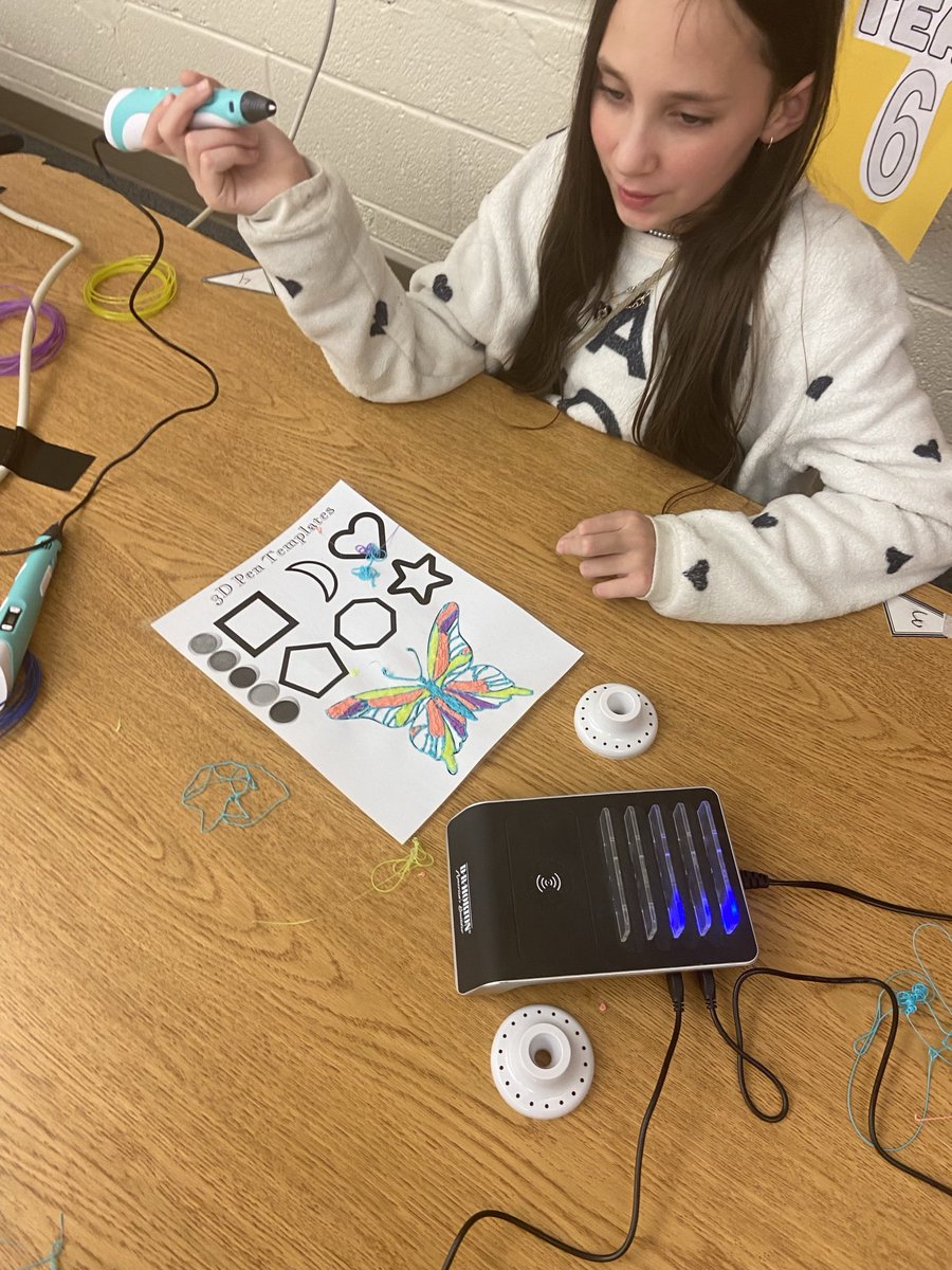 Zannetechnology's tweet photo. We had so much fun learning with our 3D pens in the #STEAM lab https://t.co/VqkhSWOiMy