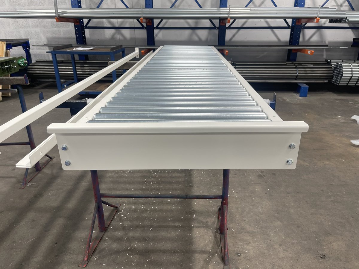 KCT 3 #rollerconveyor 3m section fitted with a fixed 50mm end stop &amp; powder coated RAL 7035 grey conveyorsections.co.uk/gravity-convey…