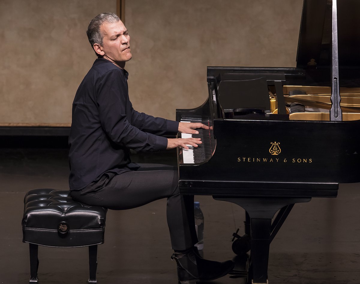 Tomorrow @bradmehldau performs a SOLD OUT concert at #KoernerHall! Limited Rush Tickets will be available 3 hours prior to the concert by calling 416-408-0208