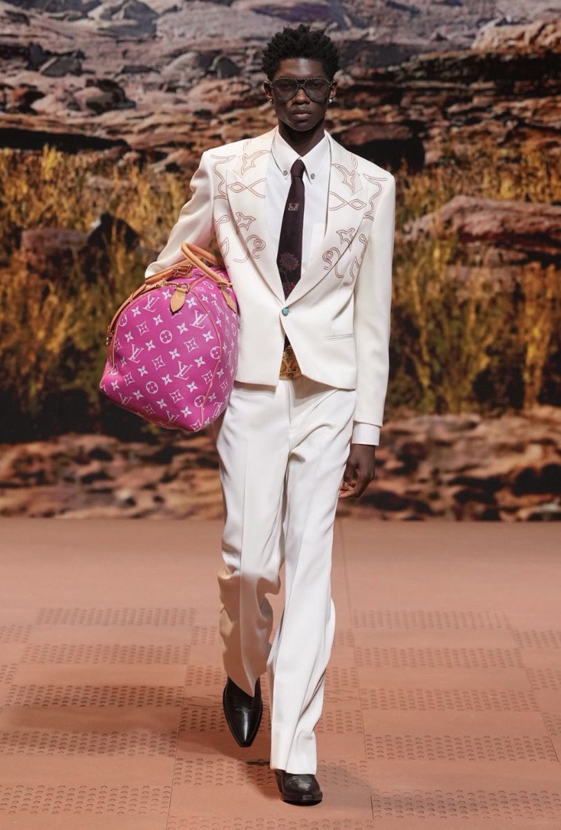 creativeface. tweet media