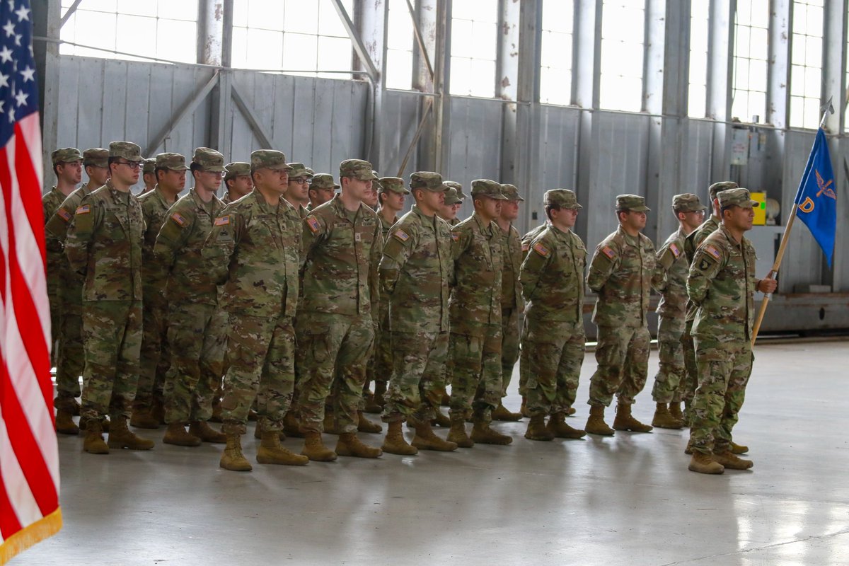 3rdCAB's tweet photo. Our Soldiers with Alpha and Delta Company, 4-3 AHB Brawlers have been busy today hosting two Change of Responsibility ceremonies at Hunter Army Airfield! 

We’re thankful to have such a strong NCO Core at HAAF!

#NotFancyJustTough #ROTM #RockOfTheMarne #ChangeofResponsibility https://t.co/knuOWb1Ddm