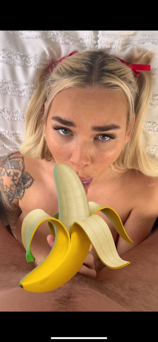 What am I sucking? Wrong answers only https://t.co/yE94kCE7PY