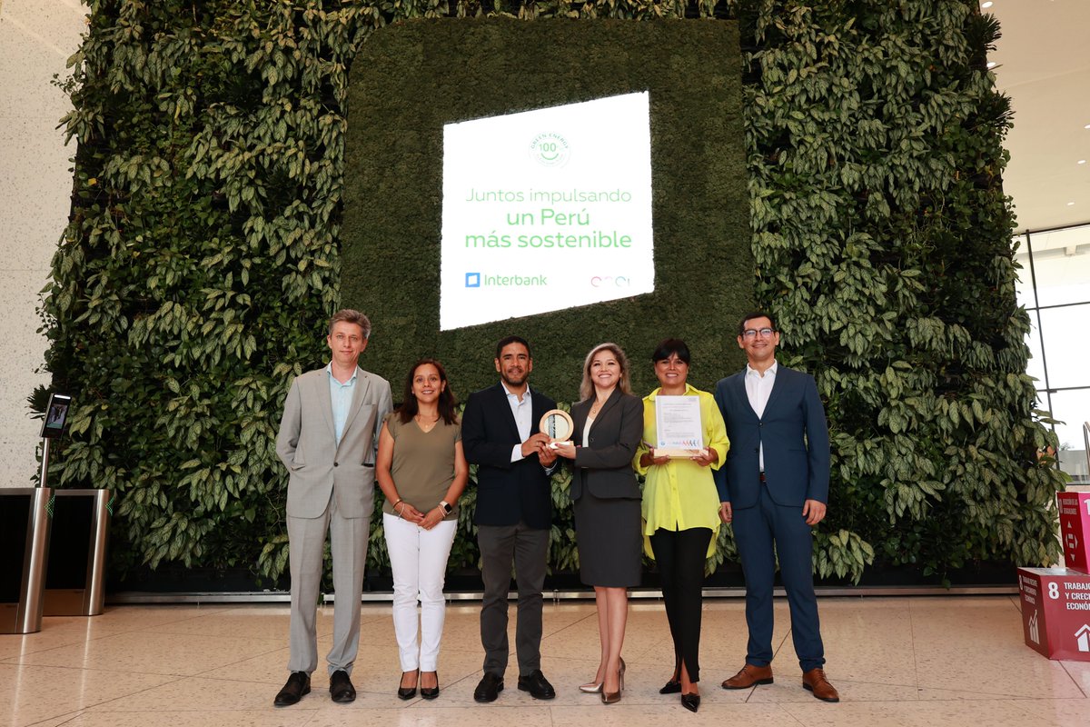 Firmamos una alianza con @Interbank para el consumo de energía 100% renovable hasta el 2025. #EnelGeneración aportará 2.2 MW de potencia renovable, los cuales permitirán generar 3 GWh de energía al año aproximadamente. ¡Un paso conjunto hacia una matriz energética más sostenible!
