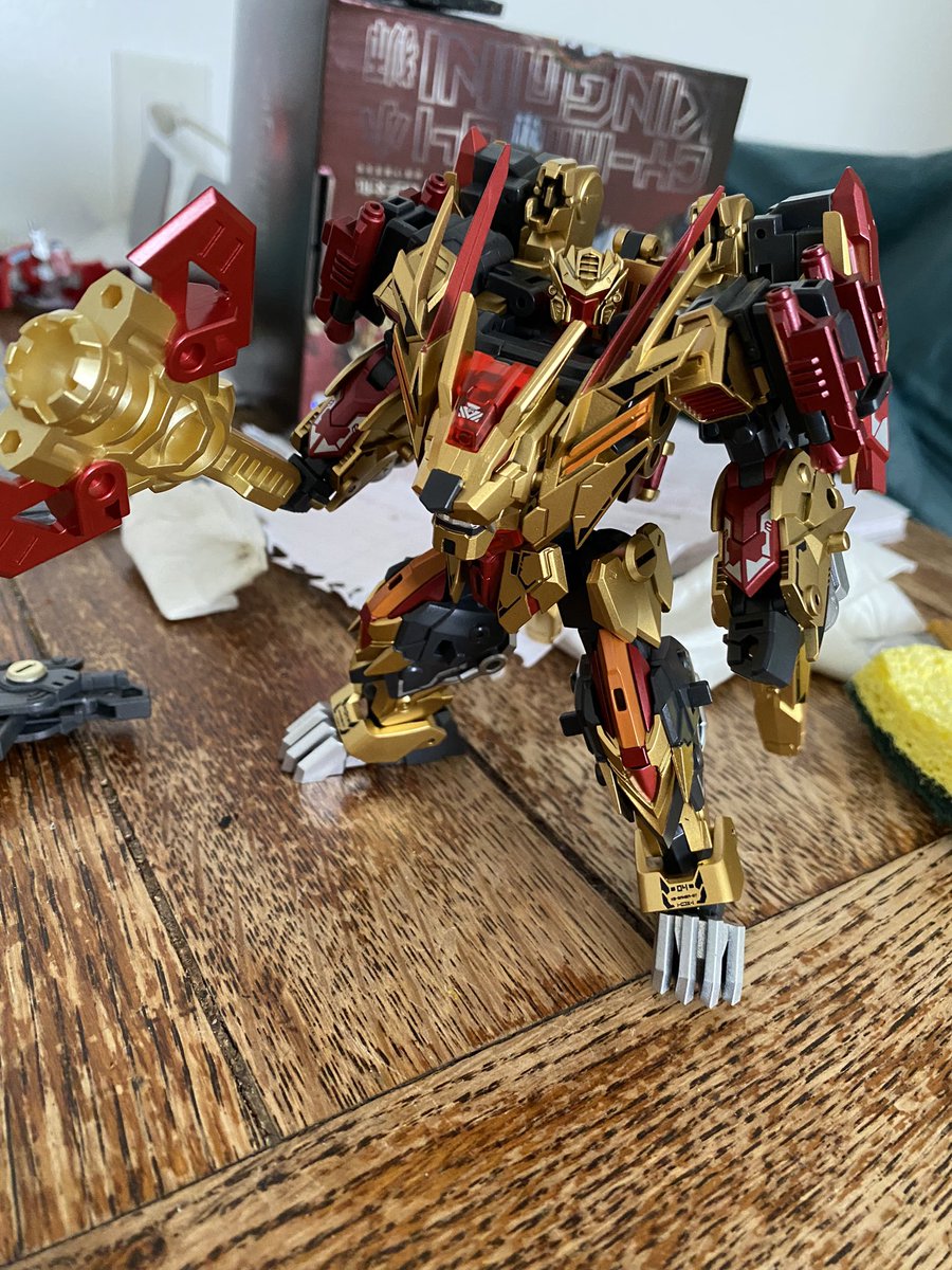 My friend @PlasticSparkYYC likes robo lions will appreciate my newest arrival lol