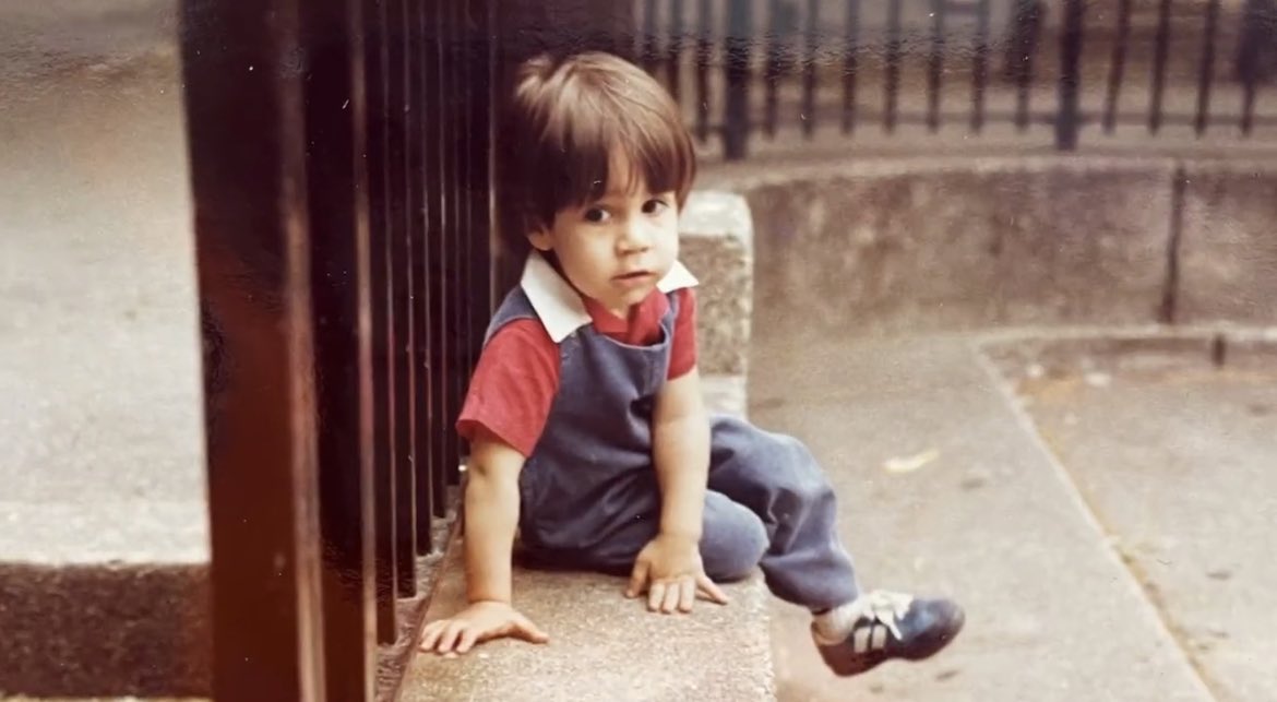 stefshiddles's tweet image. Happy birthday to the eternal kid who taught me about time. Your wisdom and playful spirit make every moment special 🎂❤️