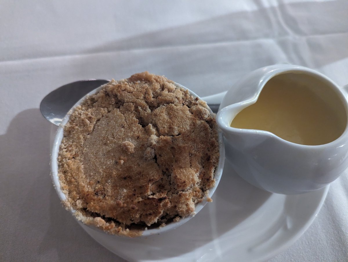 RecyclerBill's tweet image. So exactly where am I meant to pour the #custard?
#FirstWorldProblem
Solution: eat a big spoonful out of the middle first.
#SolutionsNotProblems