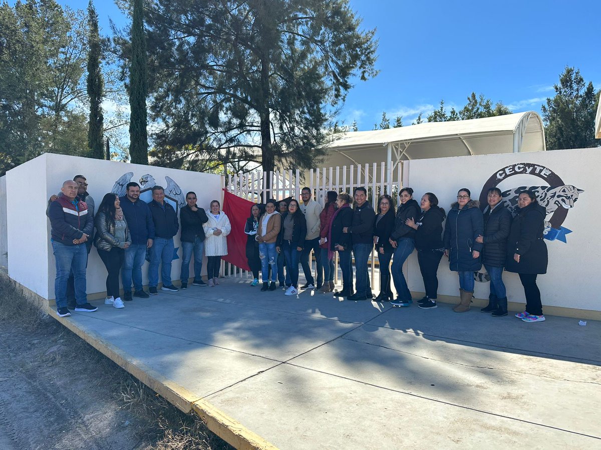 SITCECyTEZEMSaD's tweet photo. 53 Planteles, Centros y la Dirección General del #CECYTEZ en #Zacatecas, se van a #ParoDeLabores_Indefinido, ante el incumplimiento por el gobierno del Estado, de prestaciones de Fin de Año.
@ntrzacatecas @nmaszacatecas @Ecodiariozac @SI_Sizart @AIPZ_ZAC @MeganoticiasZac https://t.co/A19oEoOSXN