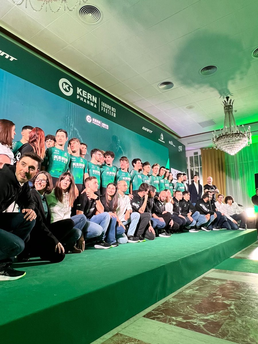 Muchas gracias a todos los que nos habéis acompañado esta tarde/noche en Pamplona. 

<a href="/EqKernPharma/">Equipo Kern Pharma</a> <a href="/finisher_ES/">Finisher</a> 
<a href="/Giant_ESP/">Giant Ibérica</a> <a href="/etxeondo_/">Etxeondo</a>