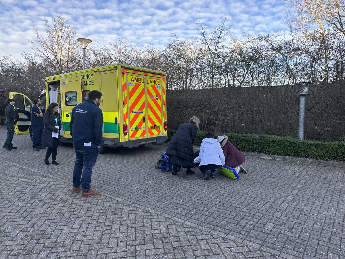 Transfer tweet media