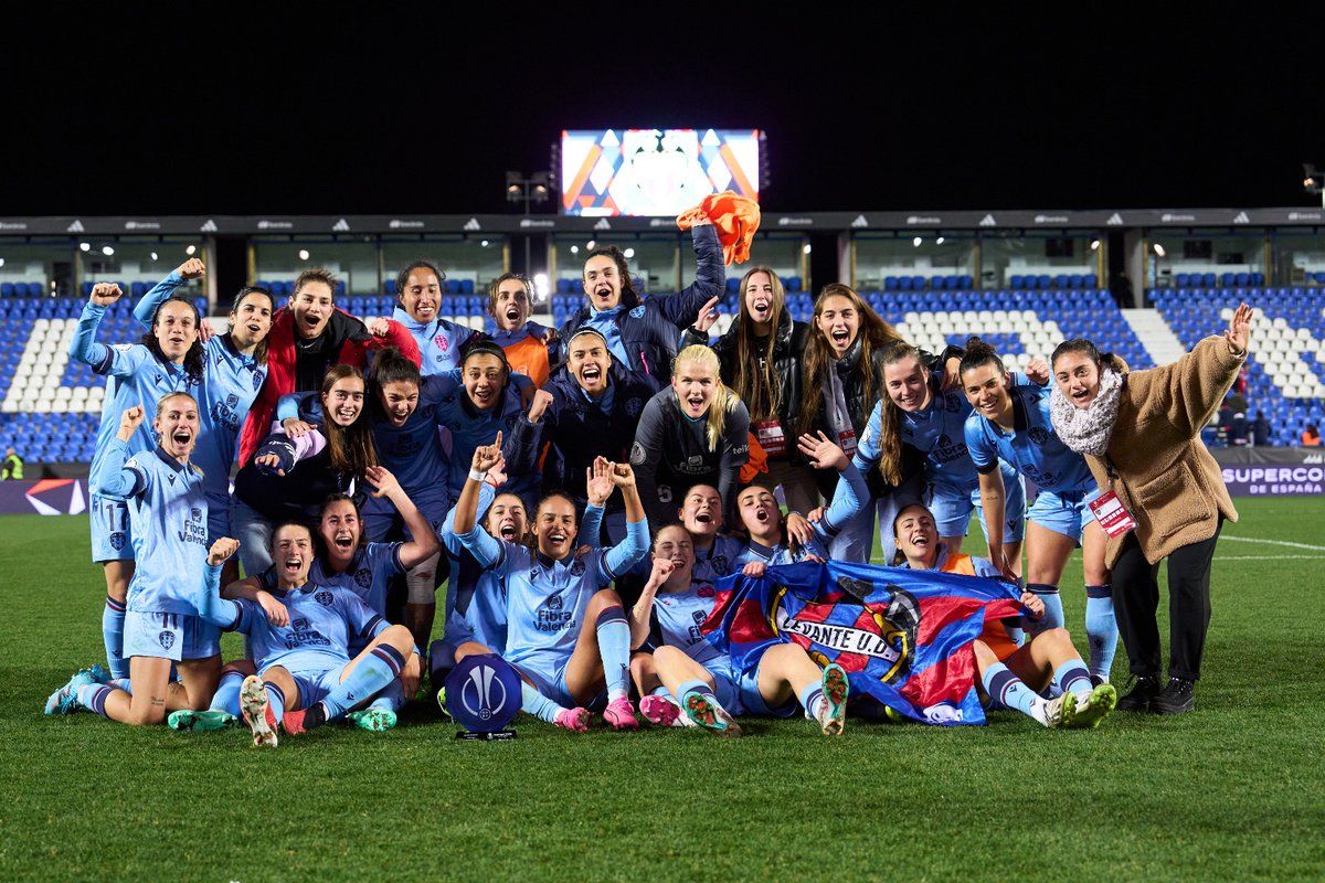 𝘔𝘢𝘤𝘩𝘰 𝘓𝘭𝘦𝘷𝘢𝘯𝘵 🐸