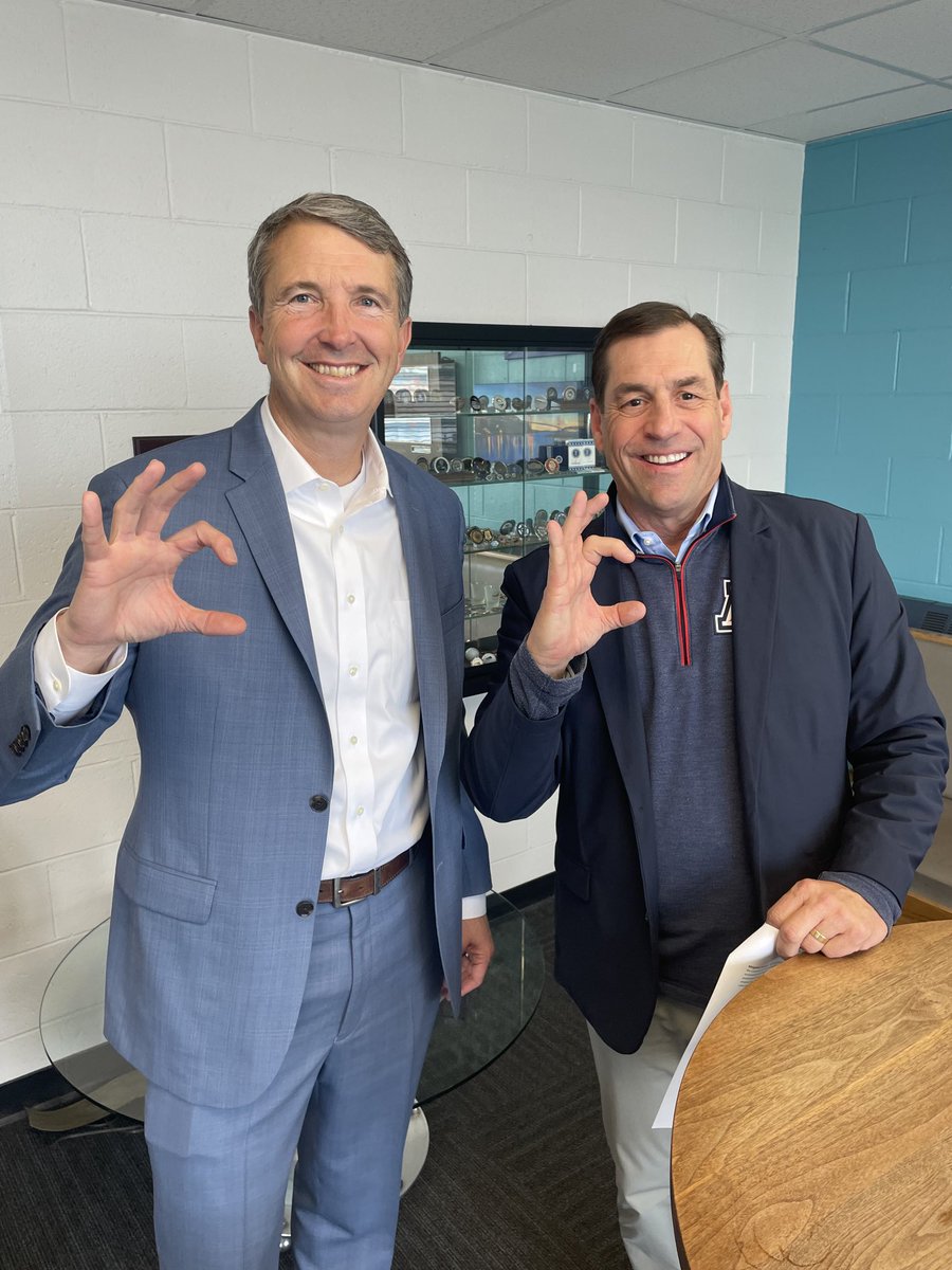 Dave_Heeke's tweet image. Got our guy! Let’s Go! Great Future! Bear Down! ⁦@AZATHLETICS⁩ ⁦@ArizonaFBall⁩