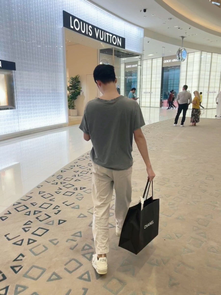hm3lp's tweet photo. Just you is enough ��🏻 https://t.co/zGI9X7Aix5