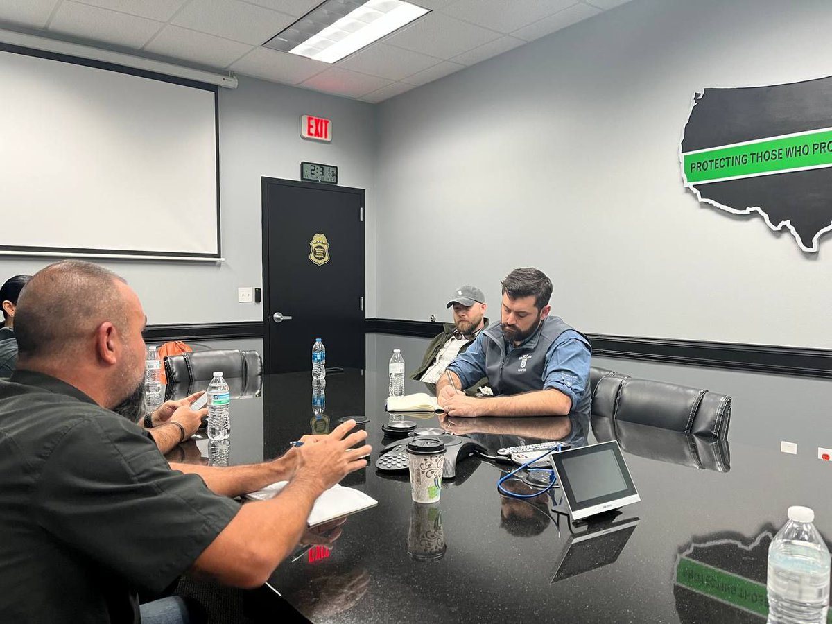 BiancaForTexas's tweet photo. A HUGE thank you to the Border Patrol Union for the briefing. I will always support and advocate for our brave men and women of the Border Patrol. 💚

#BiancaForTexas #TexasHD128 #TrueConservative #SupportBorderPatrol https://t.co/lmtPfRSDBa