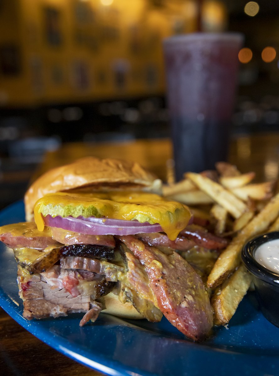Okay, so sometimes a sandwich could use a fork and knife... we're not mad at it. #THESMITTY