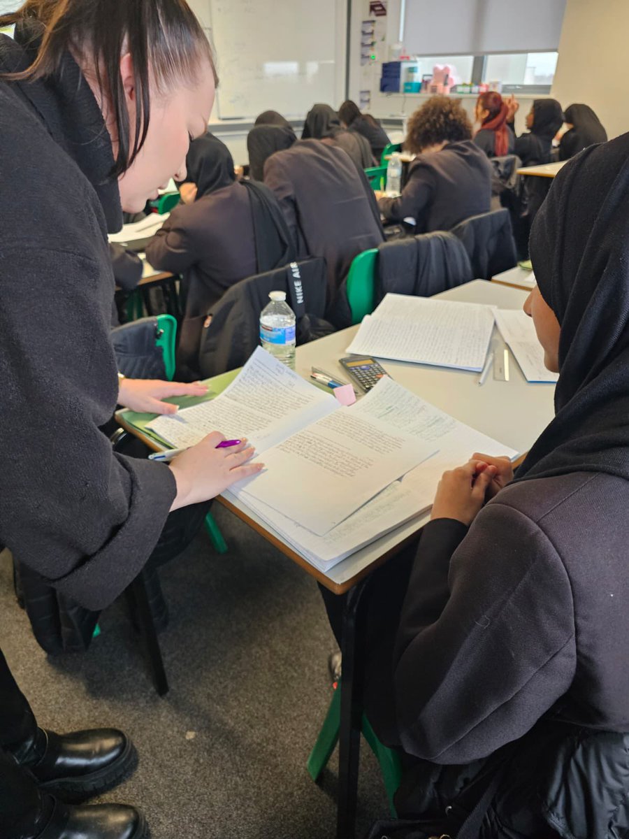 We love how <a href="/MxKey4/">Ms__Key</a> remarks some of her students' fix it to show them the impact of their efforts. "Well done, this is now full marks!"

Live marking means Ms Key is able to revisit students’ work more than once in the lesson! 

#WeAreFGCS