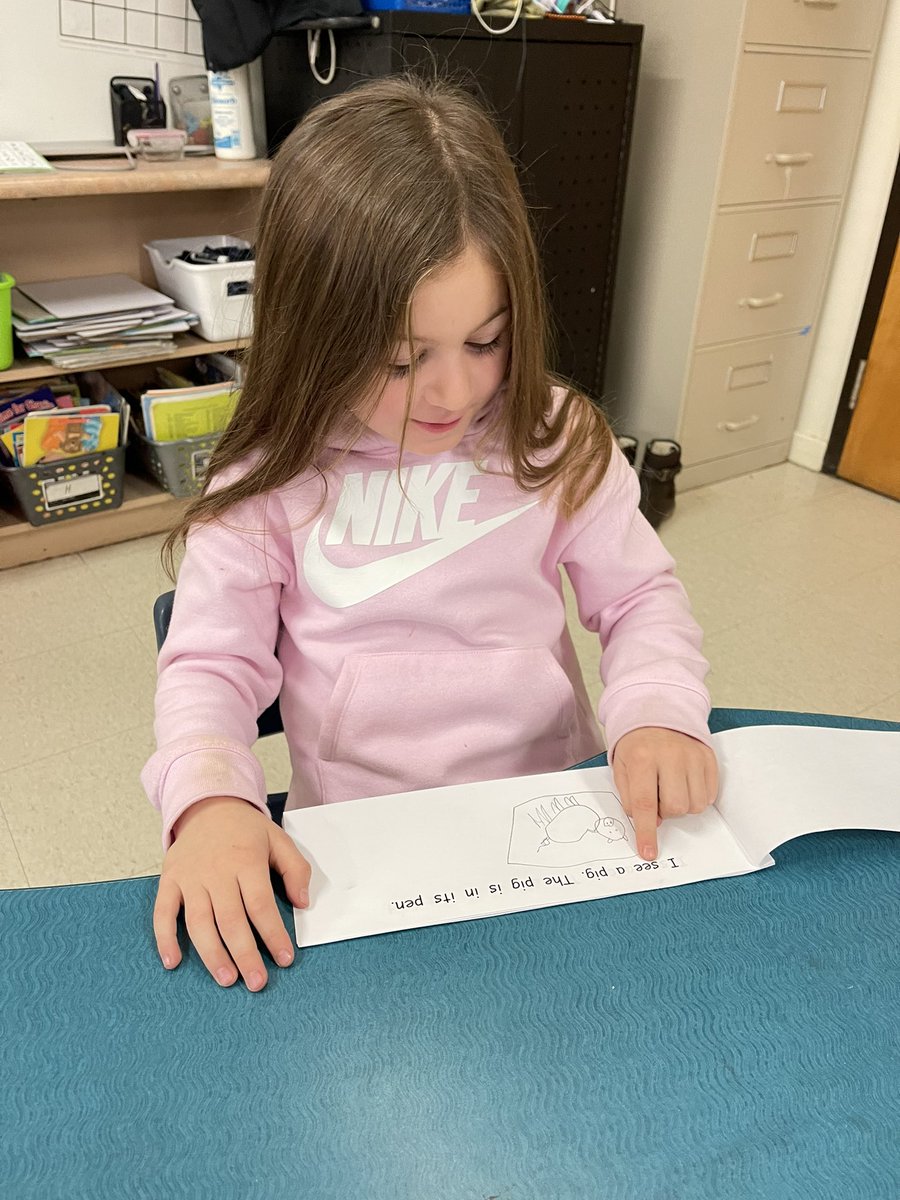 EastRichmondEC's tweet photo. Look how well we’re reading! @SRCE_Literacy #CatchAReader https://t.co/BZFR0E7lyJ