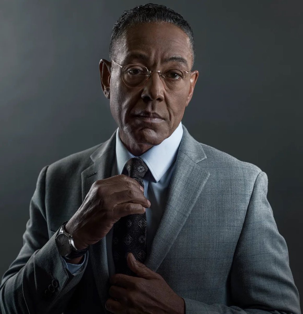 porqueTTarg's tweet photo. “Giancarlo Esposito”:

Porque el actor recientemente declaró que posiblemente habrá un spin-off de Breaking Bad centrada en el ascenso de Gustavo Fring. https://t.co/EhXqEJHkBb