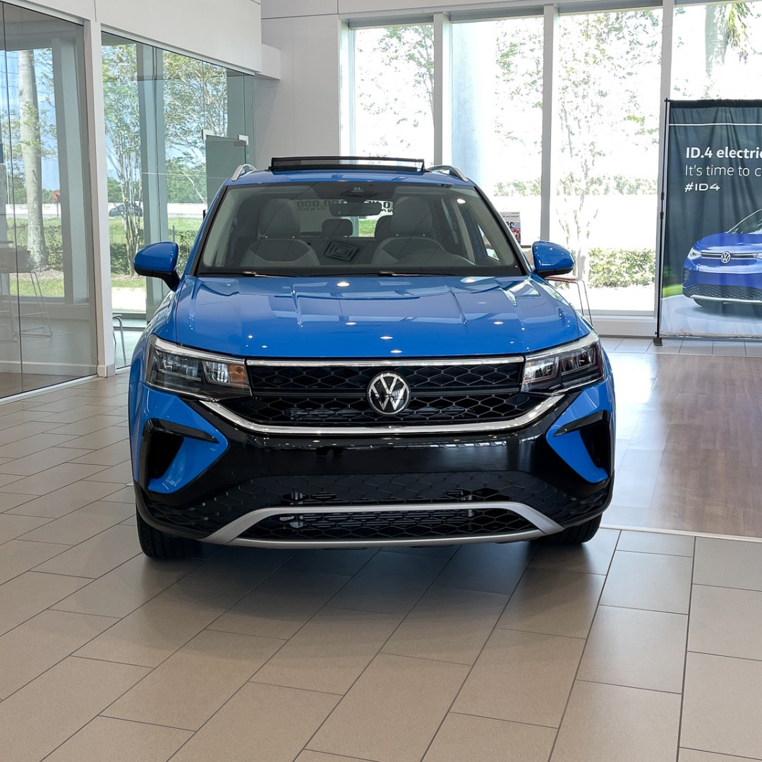 The Volkswagen Taos is the perfect blend of practicality and excitement. #TestDriveTuesday
.
.
.
.
.
#rickcasevolkwagen #taossnerd #taos #vwtaos #vwsociety #vwlife #vw #dealership #southflorida #cars #miami #miamilife #weston #suv #compact #blue #davie #volkswagen