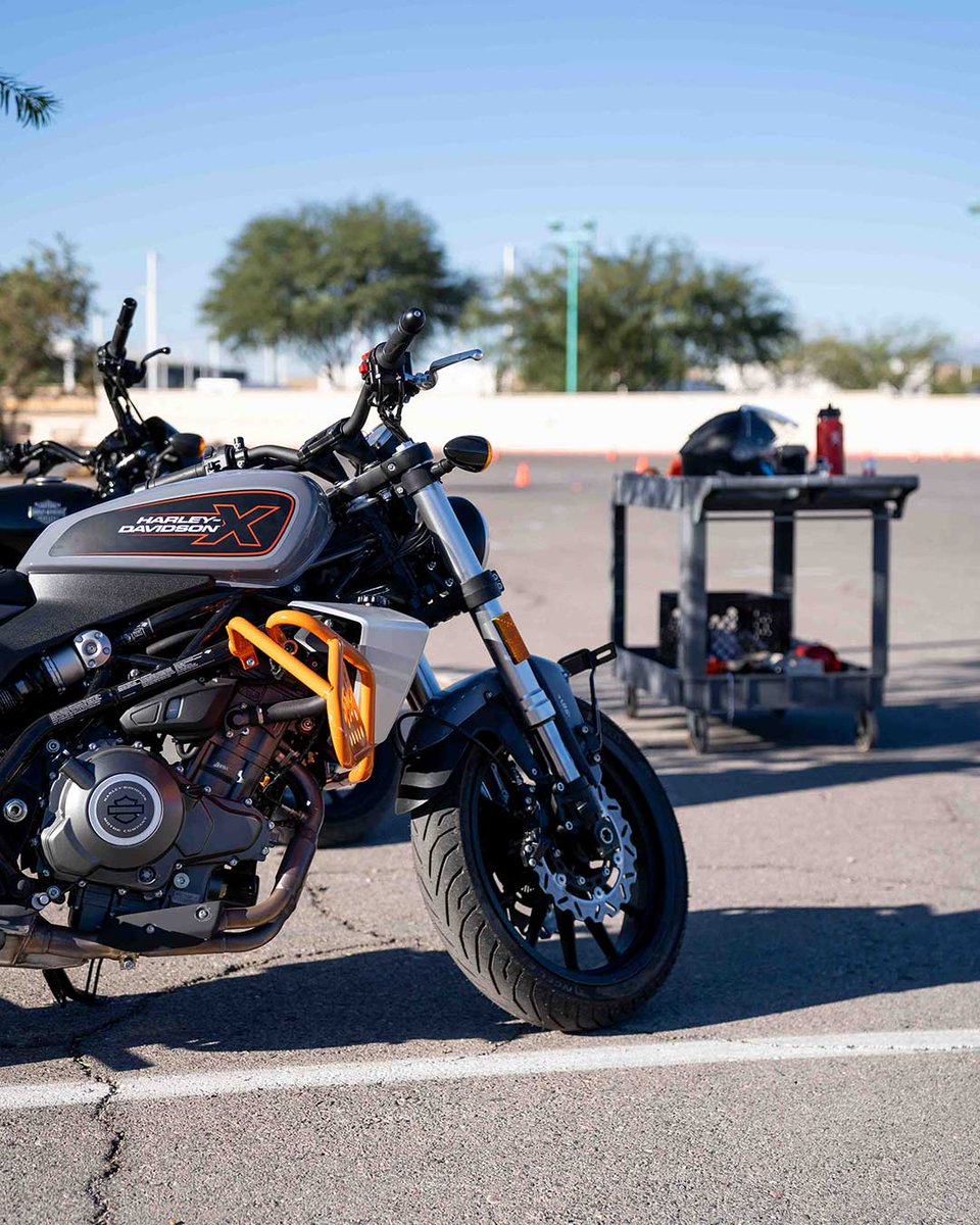 Henderson Harley tweet media