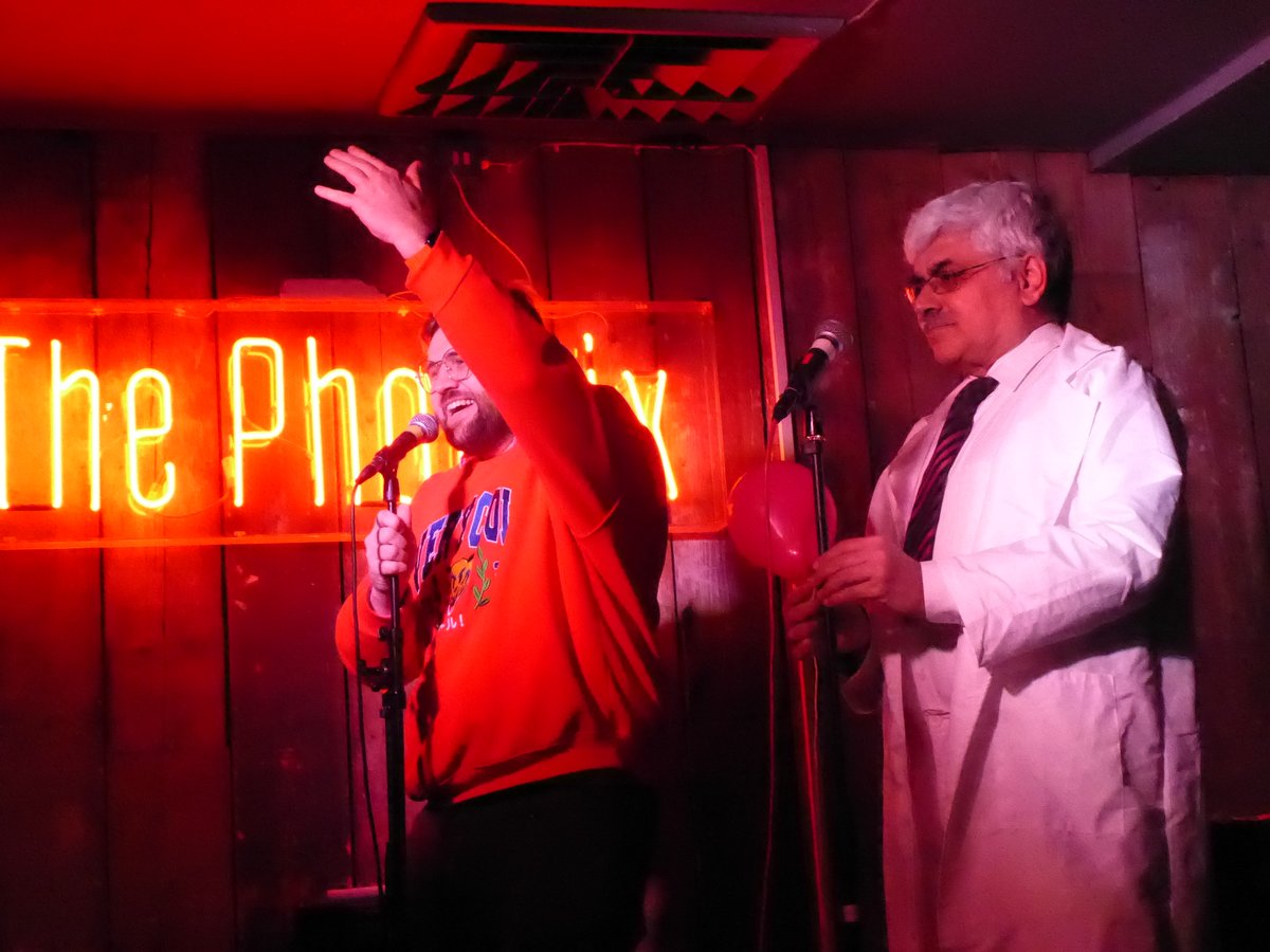 AltComMemSoc's tweet photo. At Monday's #ACMS you saw, and should see more of:
😻 @turlygod & @siandocksey!
🍺 @RuffledBricks!
💃 @FernBrady!
🧑🔬 @thetedhill @ @marksilcox! https://t.co/RNhxHlpEXq