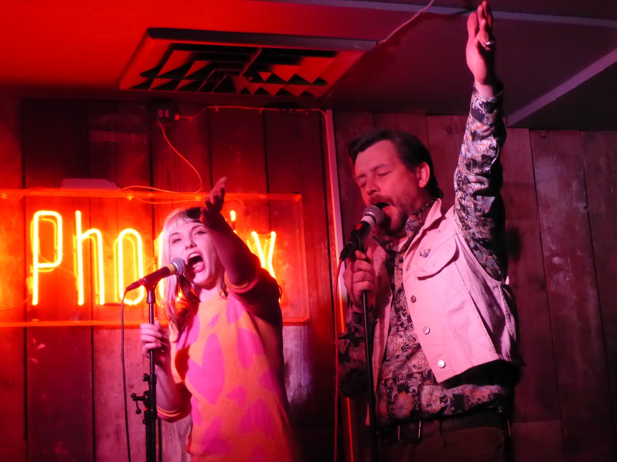 AltComMemSoc's tweet photo. At Monday's #ACMS you saw, and should see more of:
😻 @turlygod & @siandocksey!
🍺 @RuffledBricks!
💃 @FernBrady!
🧑🔬 @thetedhill @ @marksilcox! https://t.co/RNhxHlpEXq