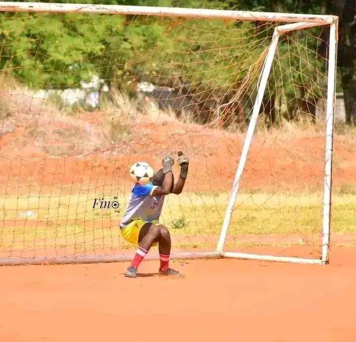 LechaLRK's tweet photo. Ronwen Williams against Mali https://t.co/kCAhkxc7El