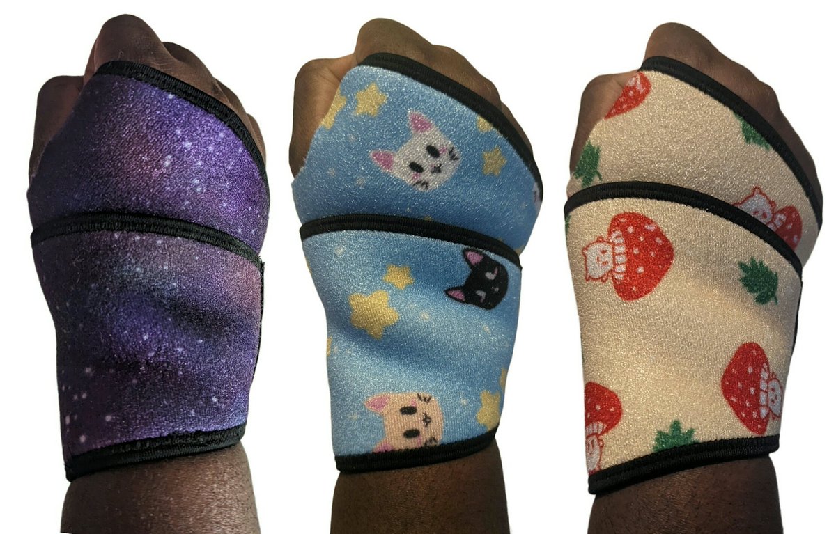 BibiBlossoms's tweet image. Hi I&apos;m Abi! I&apos;m a Black disabled queer creator! Please share, it could lead to my next sale!

I sell pins, compression gloves, artist gloves, wrist braces, hip braces, cardigans, compression socks &amp;amp; more! 

Store details below!
